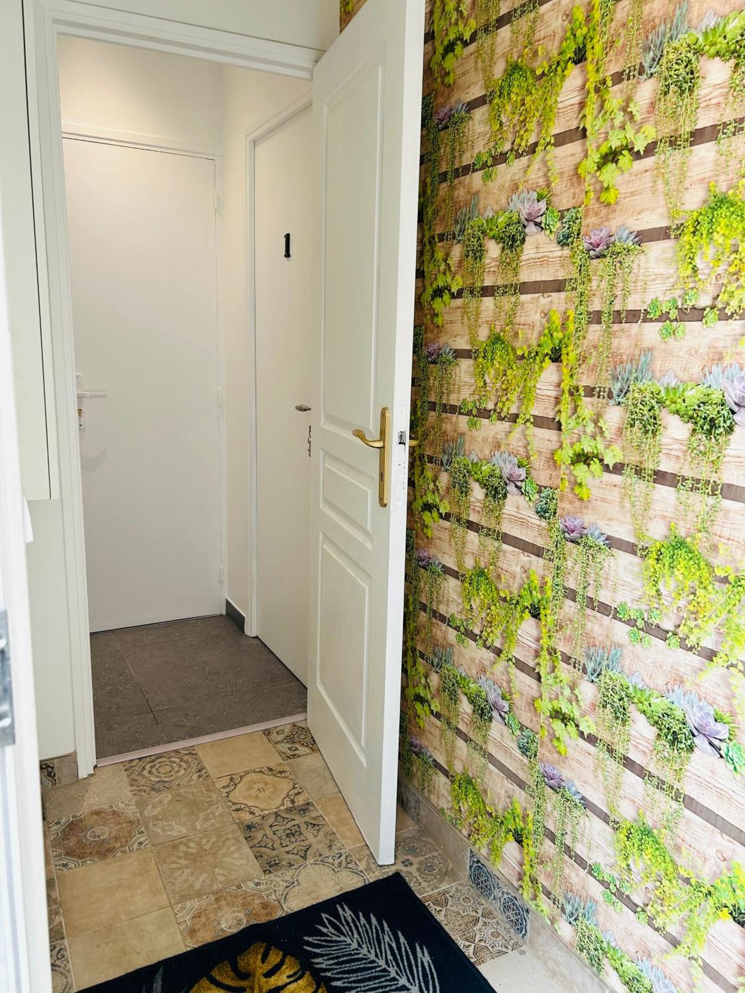 Appartamento Cozy Bussy-Saint-Georges Esterno foto
