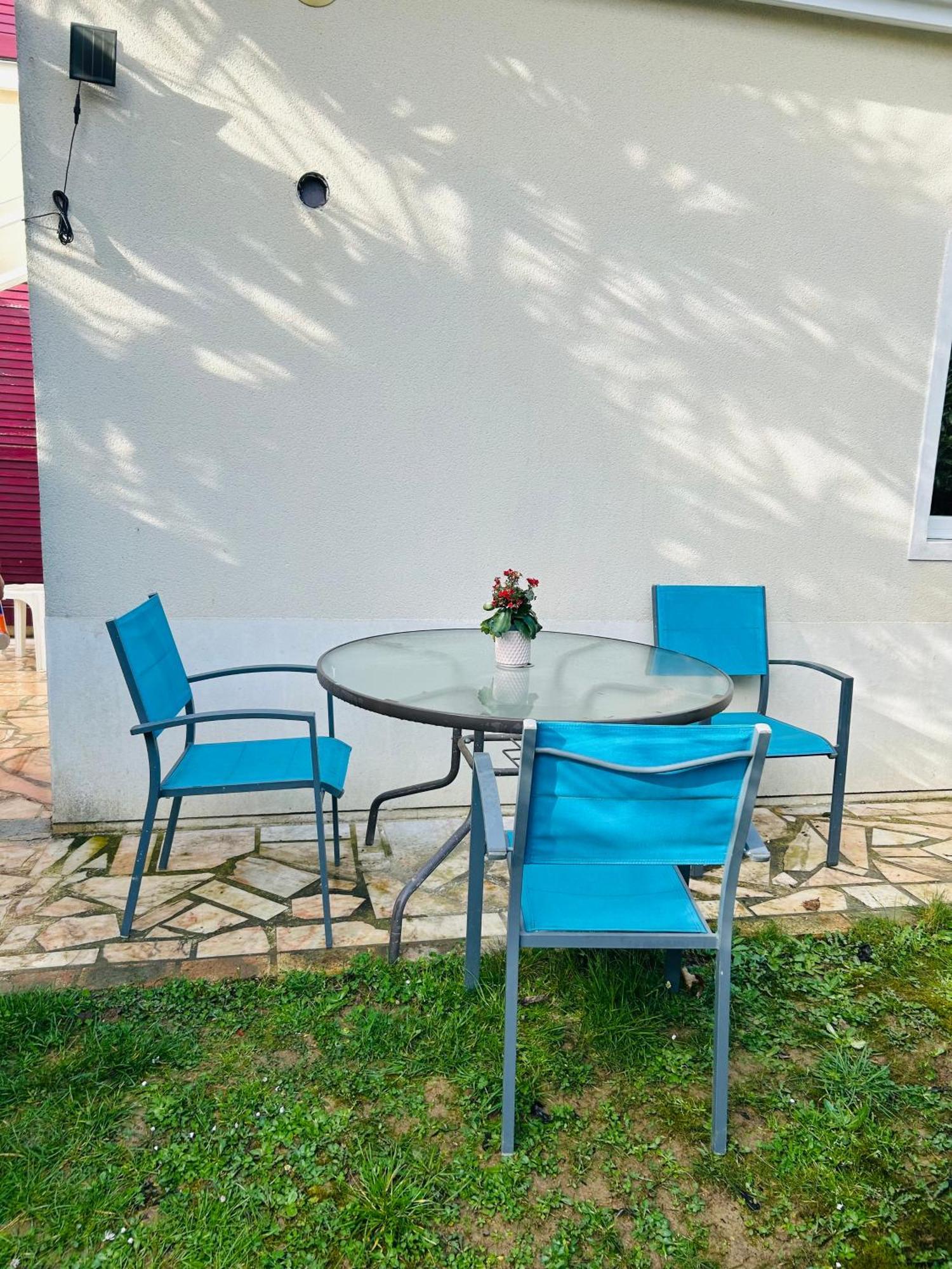 Appartamento Cozy Bussy-Saint-Georges Esterno foto